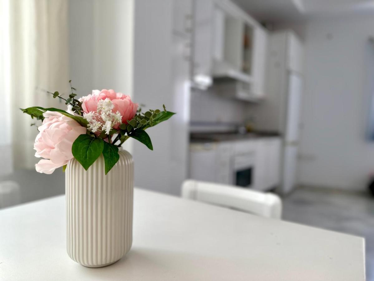 סביליה Premium Apartment With Terrace In The City Center מראה חיצוני תמונה