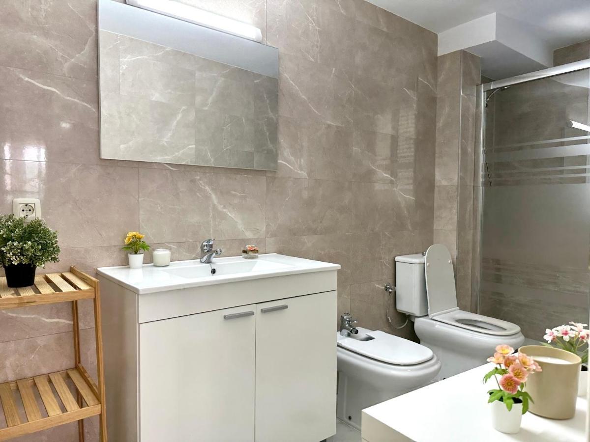 סביליה Premium Apartment With Terrace In The City Center מראה חיצוני תמונה